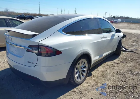 2017 Tesla Model X P100D z USA, uszkodzony, nr VIN 5YJXCBE49HF051720